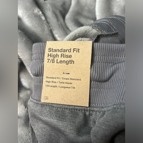 Nike Women's Therma-FIT One High-Waisted 7/8 Joggers - Picture 5 of 13